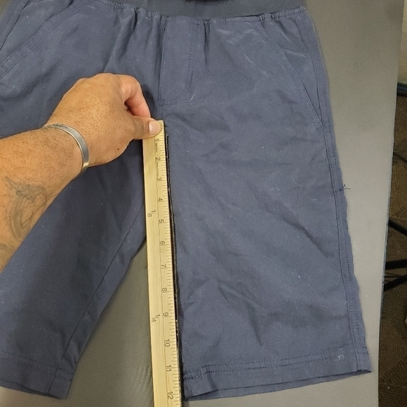 TOMMY HILFIGER SHORTS BOYS SIZE LARGE 16/18 - Picture 11 of 14